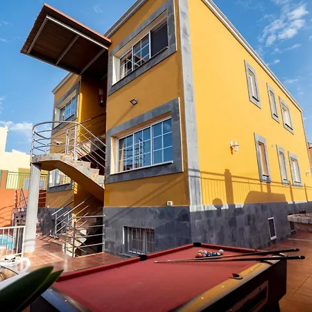Pino Apartment, Montana La Data *