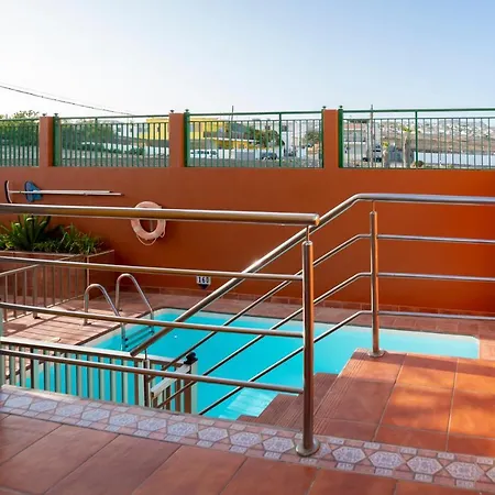 Pino Apartment, Montana La Data * San Bartolomé